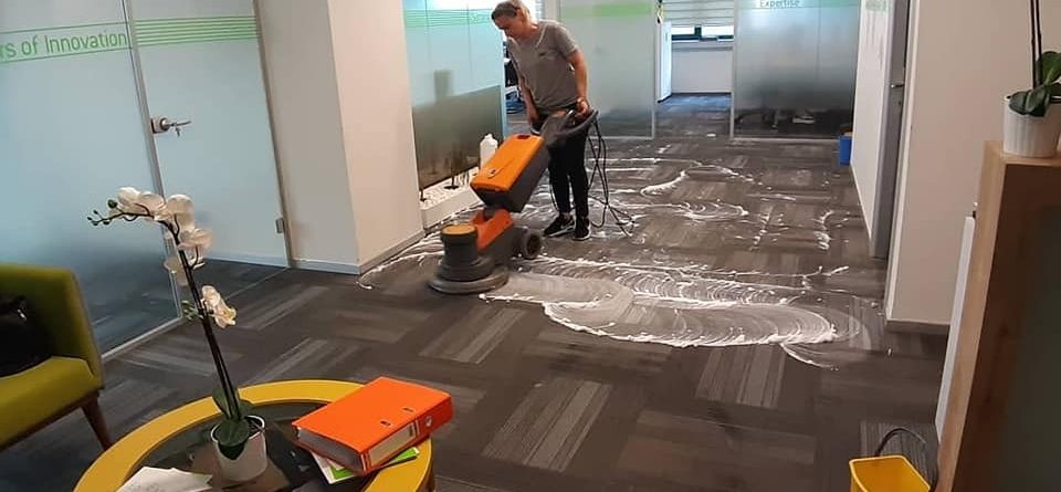 Dilovası Yerinde Ofis Halı Yıkama